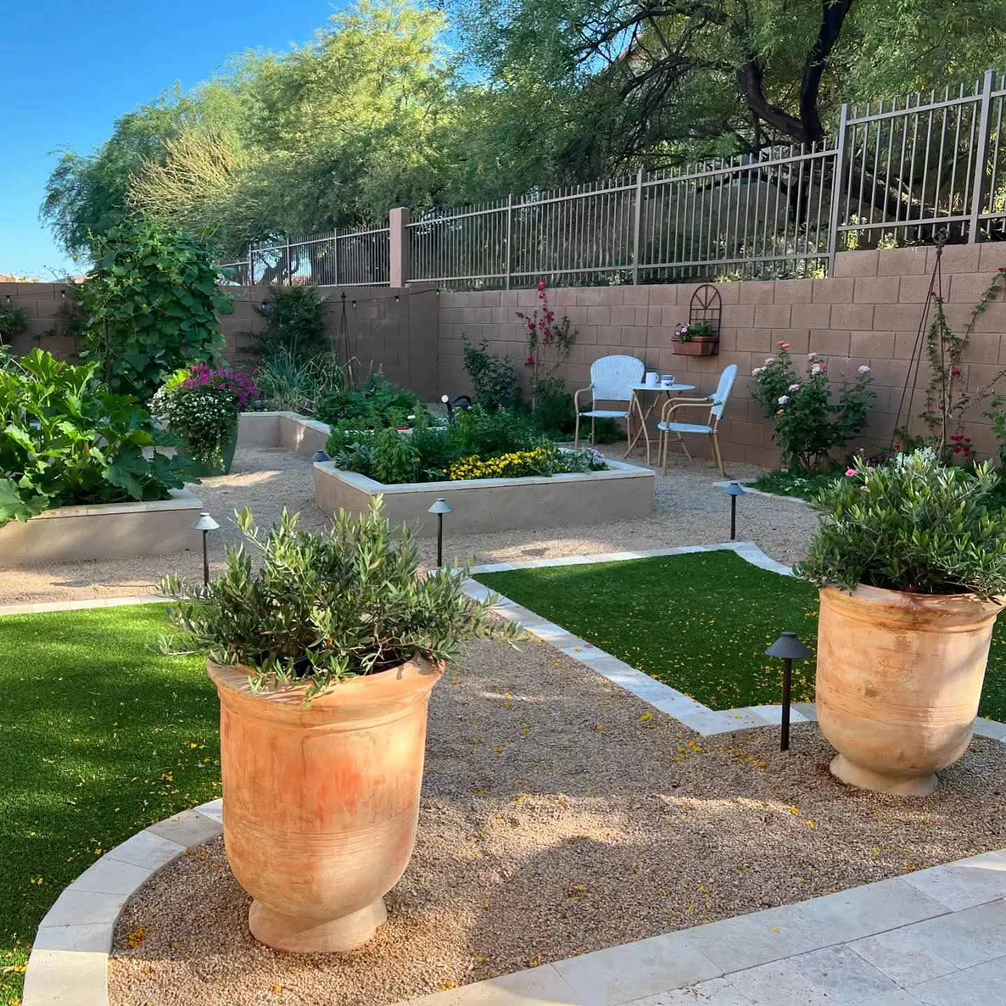 Las Sendas raised garden area after the transformation